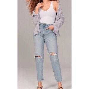 Abercrombie & Fitch high rise Mom Jean